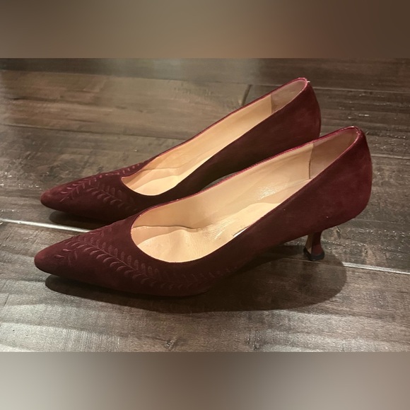 Manolo Blahnik Suede Kitten Heel Pumps, sz 37 1/2 - Deep Burgundy - Picture 8 of 12